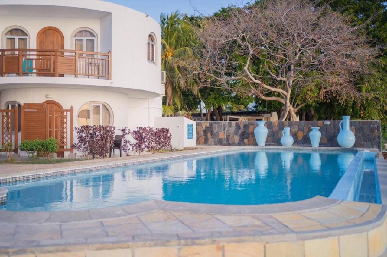 Gold Beach Resort Flic en Flac Экстерьер фото